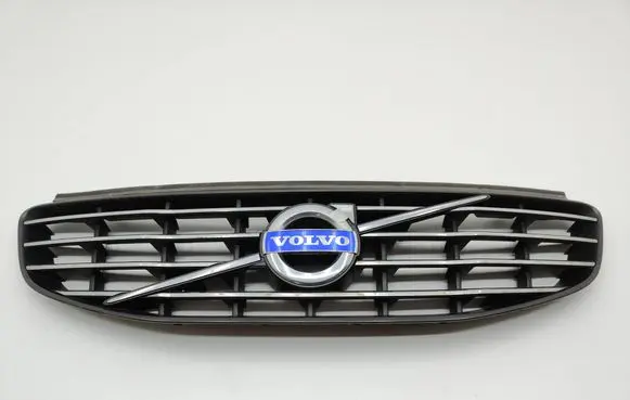 Volvo XC60 Front bumper upper radiator grill 31333832