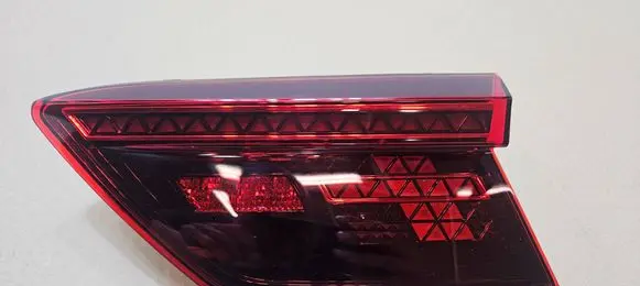 Volkswagen Tiguan Tailgate rear/tail lights 5NA945308D