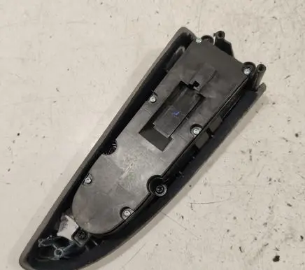 Mercedes-Benz S W221 Electric window control switch A2218213751
