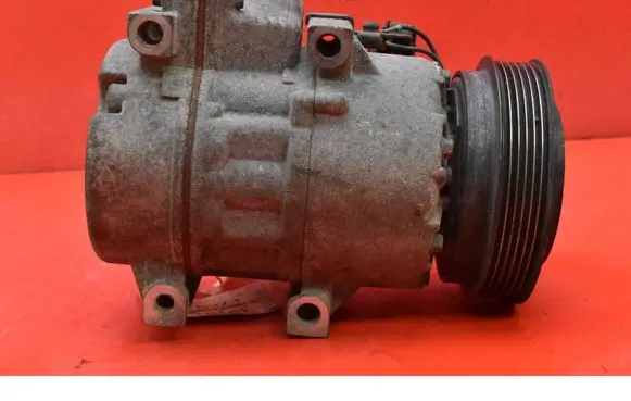 Hyundai ix35 Air conditioning (A/C) compressor (pump) 