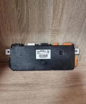 Peugeot 308 Battery control module 9858423280