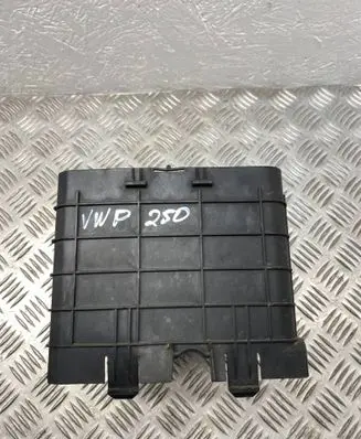 Volkswagen PASSAT B6 Battery box tray cover/lid 1K0915335C