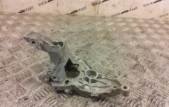 Peugeot Partner Generator/alternator bracket 9804904380