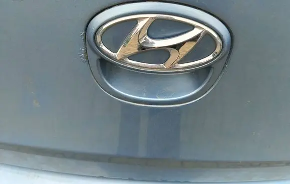 Hyundai i30 Tailgate opening switch 