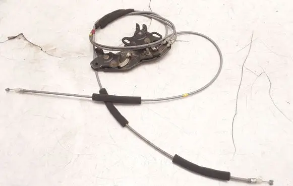 Toyota Previa (XR30, XR40) II Sliding door lock loop/hook striker 