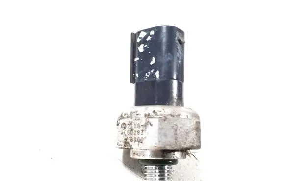 Mercedes-Benz E W212 Air conditioning (A/C) pressure sensor A2110000283