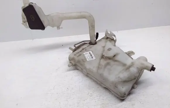 Mercedes-Benz E W211 Windshield washer fluid reservoir/tank 2118600560