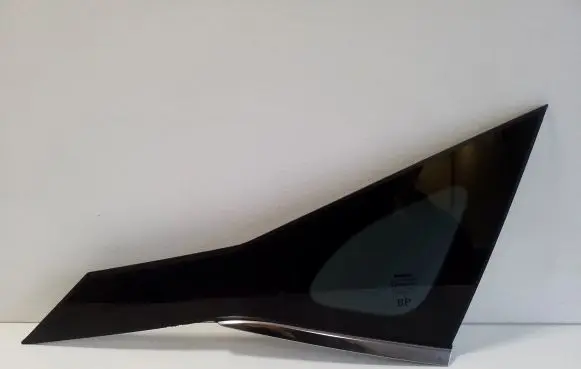 Nissan Qashqai J12 Rear side window
