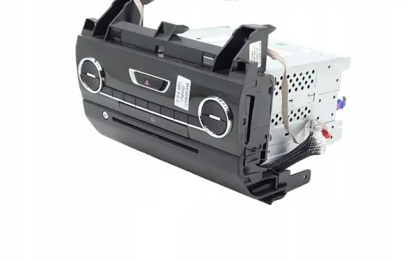 Maserati Ghibli Radio/CD/DVD/GPS head unit 06700367700