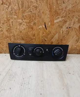 BMW 1 E82 E88 Climate control unit A2C53194356 9129937