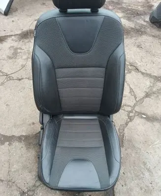 Ford Kuga II Front passenger seat 