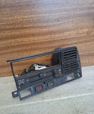 Volkswagen PASSAT B2 Center console 321857060CZ