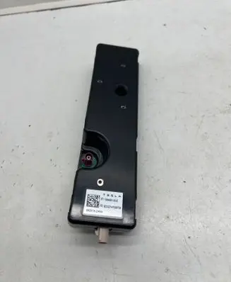Tesla Model X Bluetooth antenna 159468700E ED322147008739