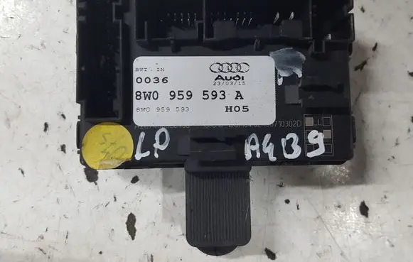 Audi A4 S4 B9 Door control unit/module 8W0959593A