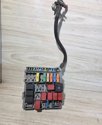 Fiat 500 Fuse box set 51781452 0102081145