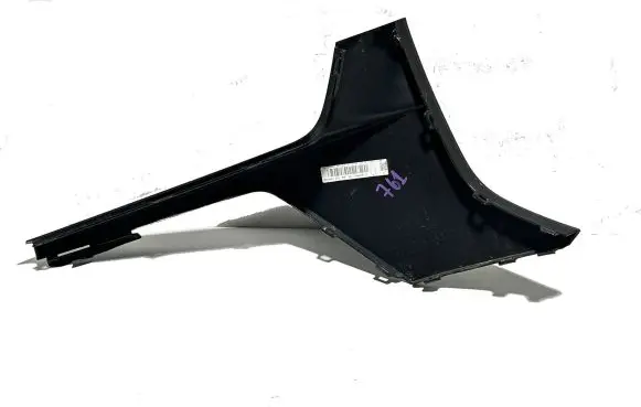 BMW 7 G70 Air intake duct part 51118081601 18561 8081601