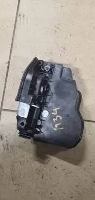 BMW X4 F26 Front door lock 7202150