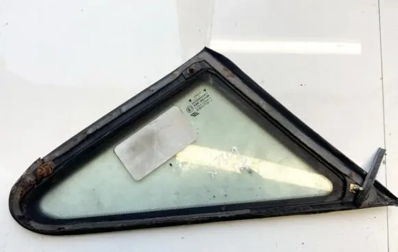 Volkswagen Sharan Front triangle window/glass 43r001100 43r-001100
