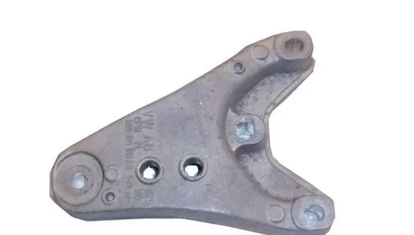 Seat Ibiza IV (6J,6P) Engine mounting bracket 6Q0199185AB