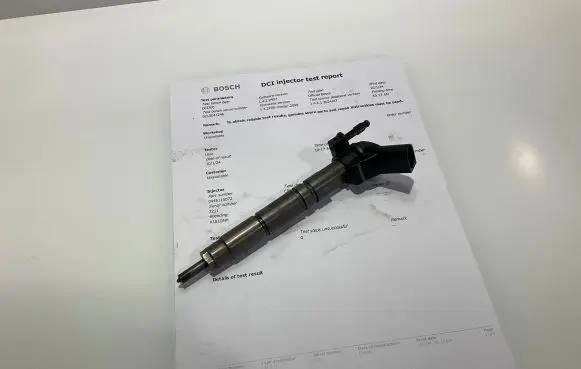 Mercedes-Benz E W211 Fuel injector A6420701887 070326 0445115072