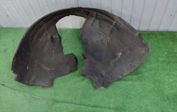 Audi Q5 SQ5 8R Front wheel arch liner splash guards 8R0821172K