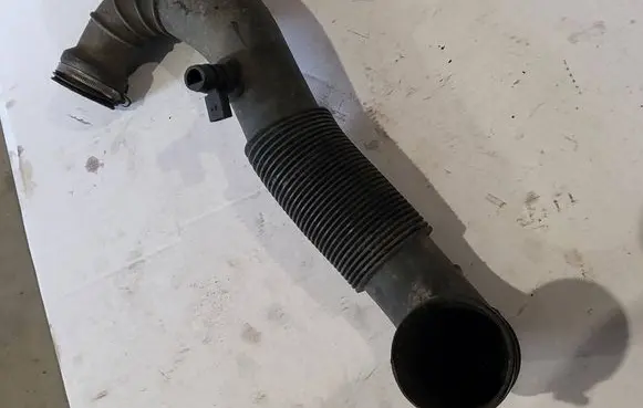 Mercedes-Benz Sprinter W907 W910 Air intake hose/pipe A9065281724 446389600