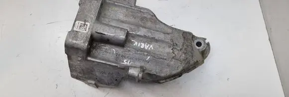 Mercedes-Benz C W204 Engine mounting bracket A6512230004