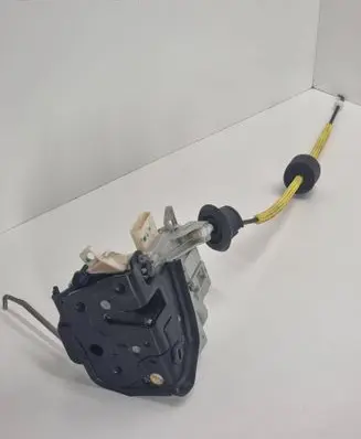 Audi A6 S6 C6 4F Rear door lock 4F0839016J