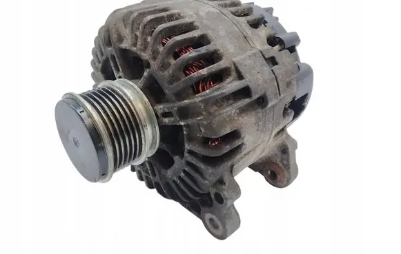 Volkswagen Touran I Generator/alternator 06F903023C