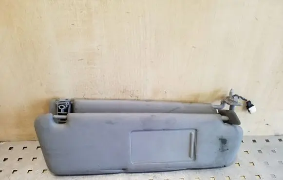 Sun visor