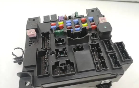 Mitsubishi ASX Fuse module 8637A643 51945J238 L8637002A