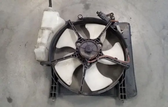 Honda Jazz Radiator cooling fan shroud OEM