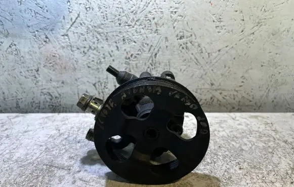 Toyota Avensis Verso Power steering pump