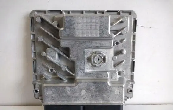 Audi A3 S3 8V Engine control unit/module 06K907425B