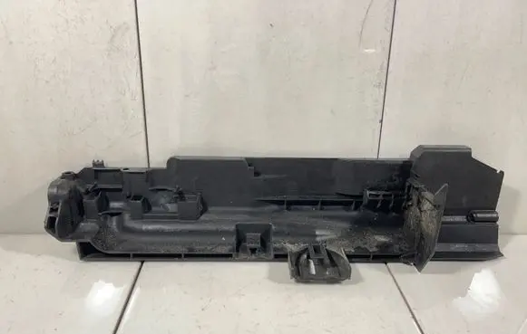 BMW 1 E81 E87 Radiator support slam panel bracket 17107524914 11074810