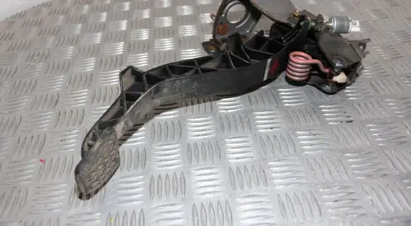 Toyota Land Cruiser (J120) Clutch pedal 3131160220