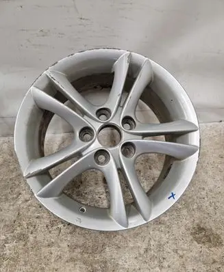 Toyota Avensis T270 R16 alloy rim 