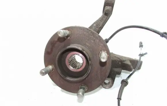 Front wheel hub