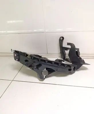 Audi A4 S4 B8 8K Headlight/headlamp mounting bracket 8K0805608R
