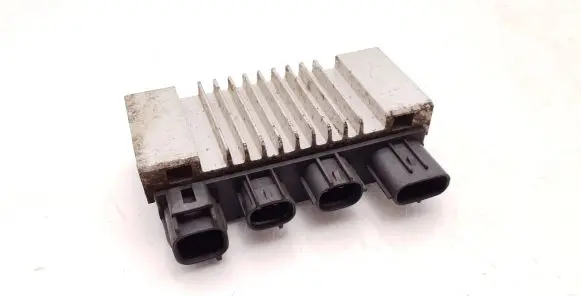 Glow plug pre-heat relay