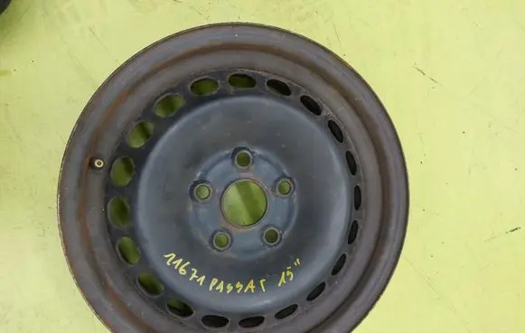 Volkswagen PASSAT B5.5 R15 steel rim 