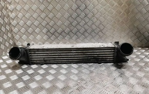 BMW 1 E81 E87 Intercooler radiator 3093796 7524916