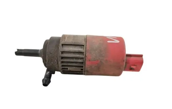 Volvo S40, V40 Windscreen/windshield washer pump 30859459