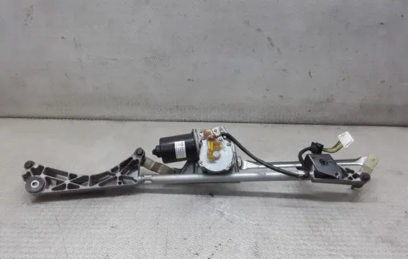 Mercedes-Benz C W203 Front wiper linkage and motor 2038200342
