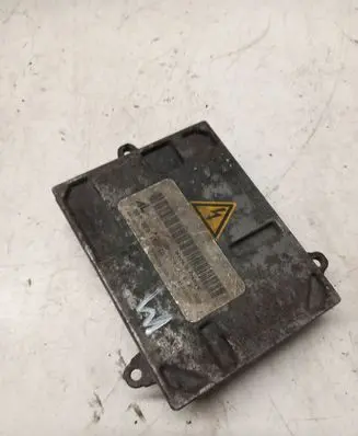 Audi A4 S4 B7 8E 8H Headlight ballast module Xenon