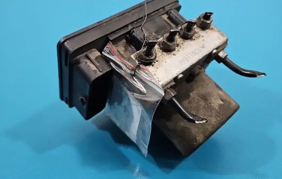Skoda Citigo ABS Pump 1S0614517D IMPRK1540491