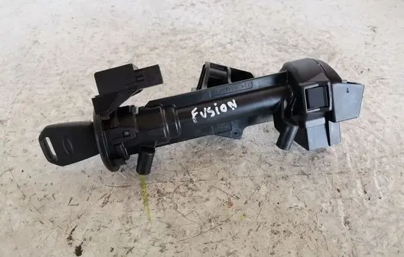 Ford Fusion II Ignition lock DS7T15607AB