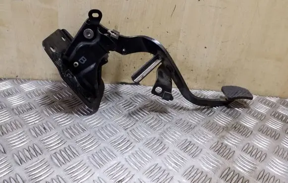 Clutch pedal