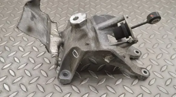 Audi Q7 4M Engine mounting bracket 4M0199308AT