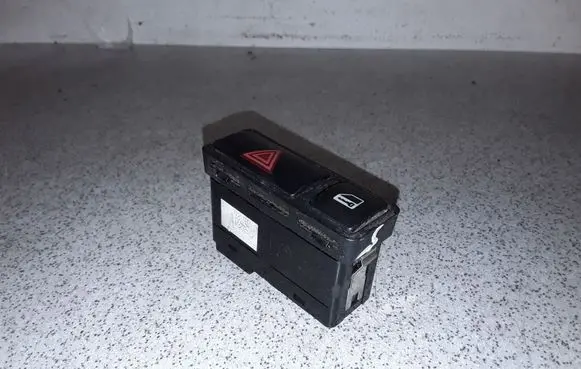 BMW 3 E46 Hazard light switch 61318368920 8368920